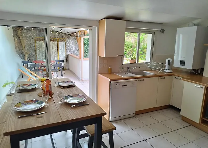 Par Saint Georges ! 卡奥尔