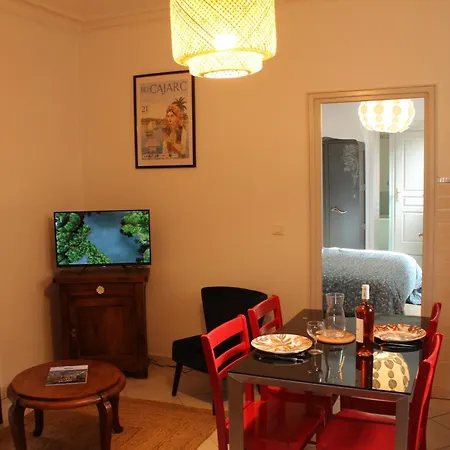 Par Saint Georges ! Apartament Cahors