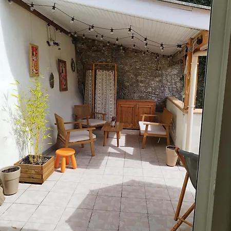 Par Saint Georges ! Apartament Cahors