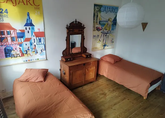 Par Saint Georges ! Appartamento